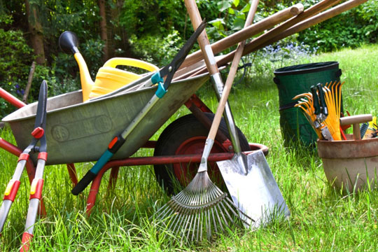 Best Garden Equipment Dealers In Delhi NCR